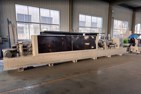 comprare Macchina bordatrice completamente automatica con sistema adesivo hot melt PUR, velocità 18-24 m/min per spessori da 0,3-3 mm per la lavorazione del legno online manufacture